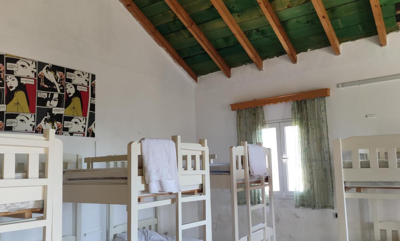 Filikur Hostel Himarë Dış mekan fotoğraf