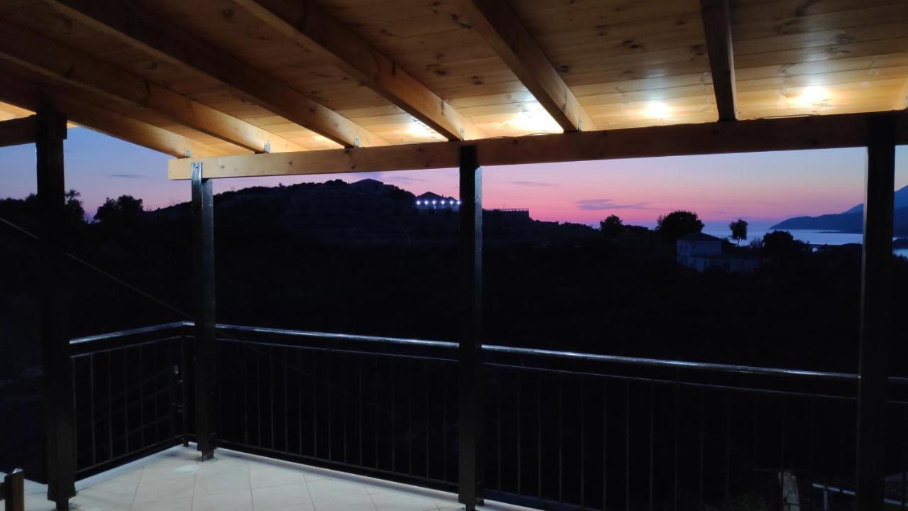 Filikur Hostel Himarë Dış mekan fotoğraf
