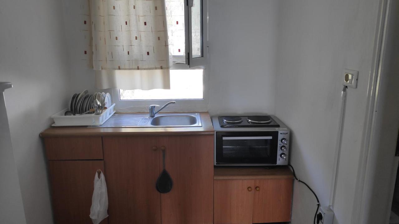 Filikur Hostel Himarë Dış mekan fotoğraf